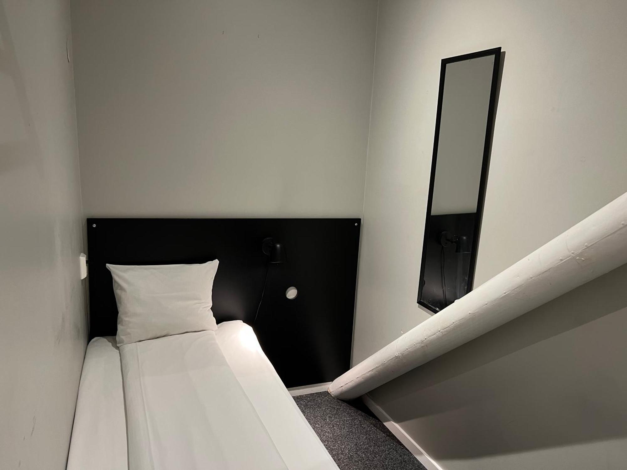 Grad Hotel And Hostel Stockholm Bagian luar foto